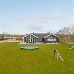 Villavilla 299 - Marielyst, Lollandfalstermon * Bøtø By